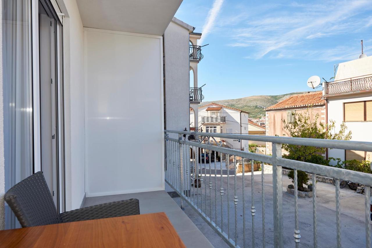 טרוגיר Apartments & Rooms Zaja מראה חיצוני תמונה