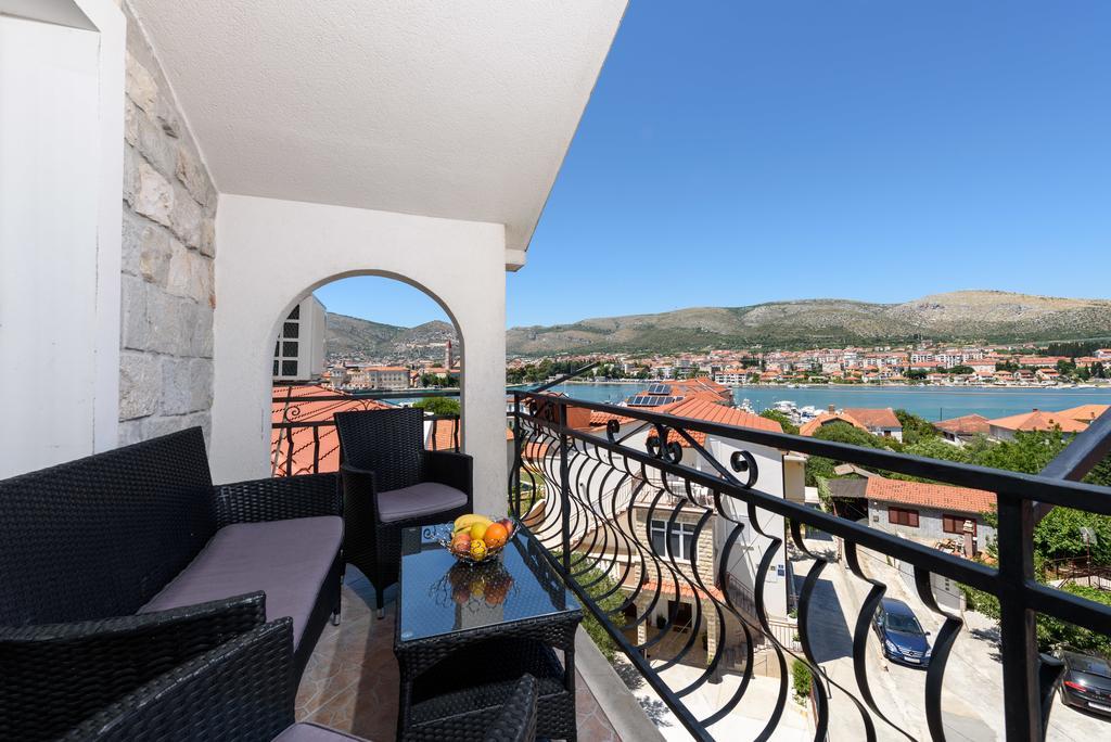 טרוגיר Apartments & Rooms Zaja מראה חיצוני תמונה